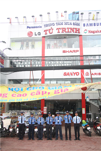 Bảo vệ trung tâm thương mại - Bảo Vệ Hoàng Việt - Công Ty TNHH Dịch Vụ Bảo Vệ Hoàng Việt